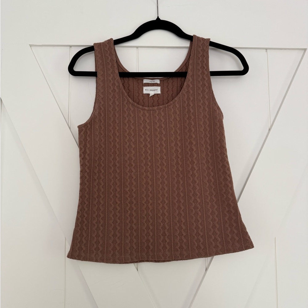 *NEVER WORN* Blu Pepper Textured Brown Tank Top